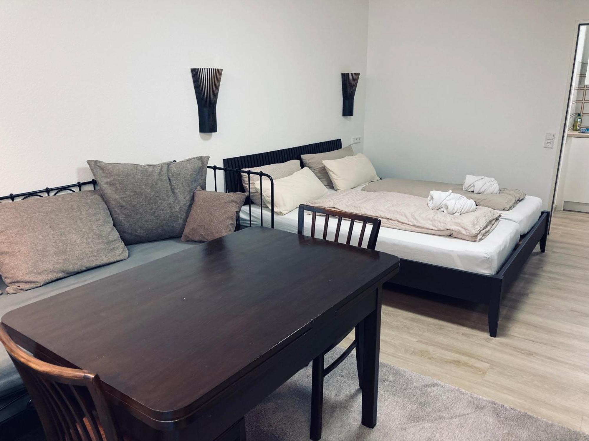 Free Apartment - Ermstal Бад-Урах Экстерьер фото